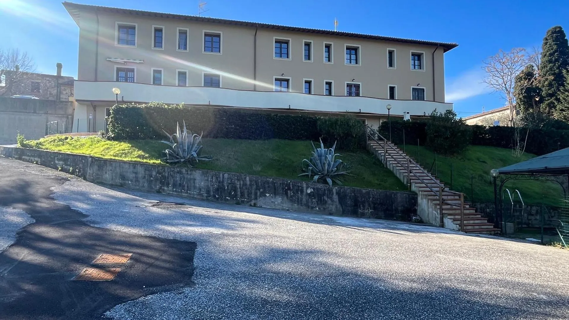 Relax In Tuscany Pieve di Santa Luce